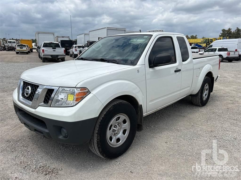 Nissan FRONTIER 皮卡车