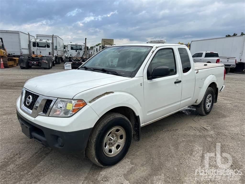 Nissan FRONTIER 皮卡车