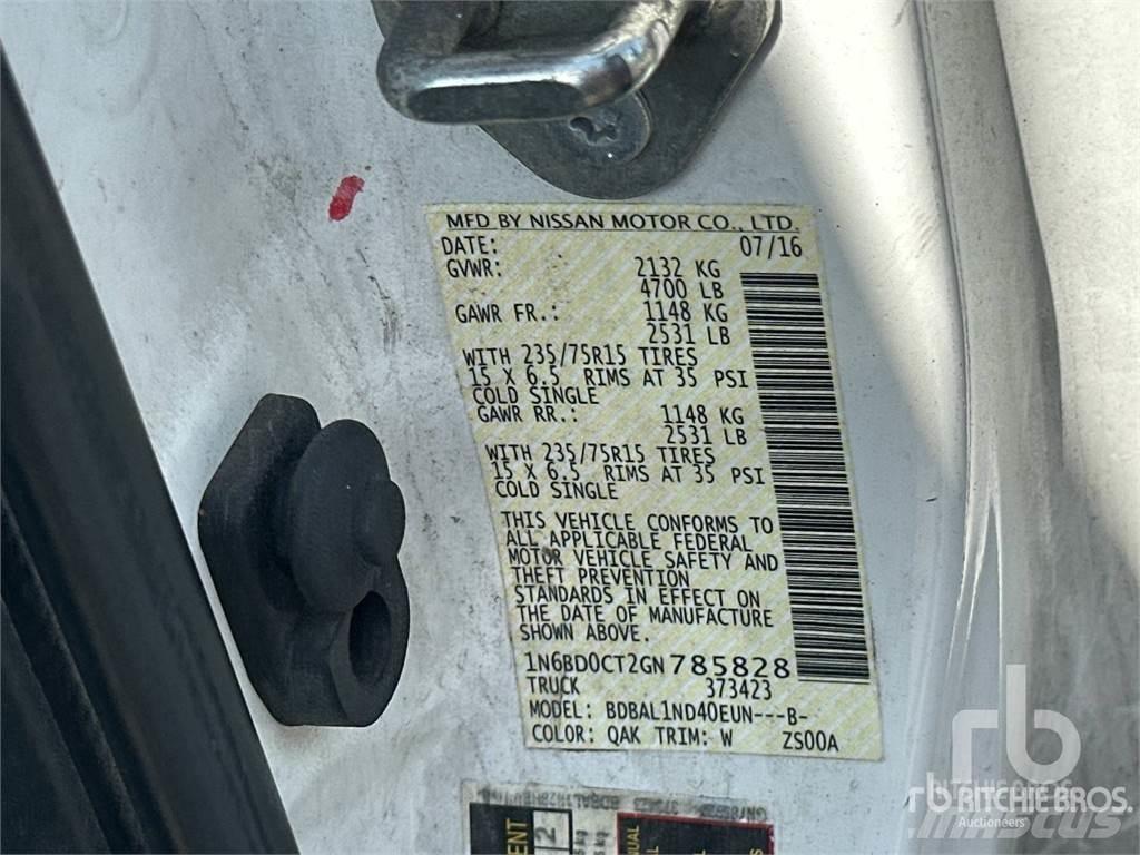 Nissan FRONTIER 皮卡车