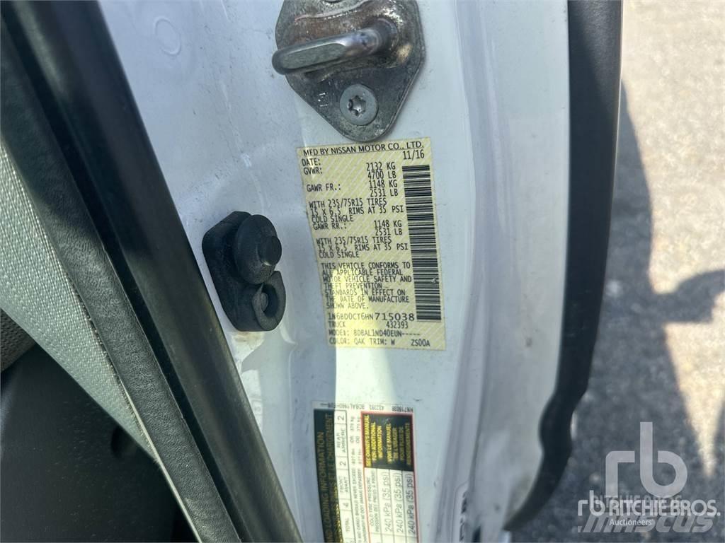 Nissan FRONTIER 皮卡车