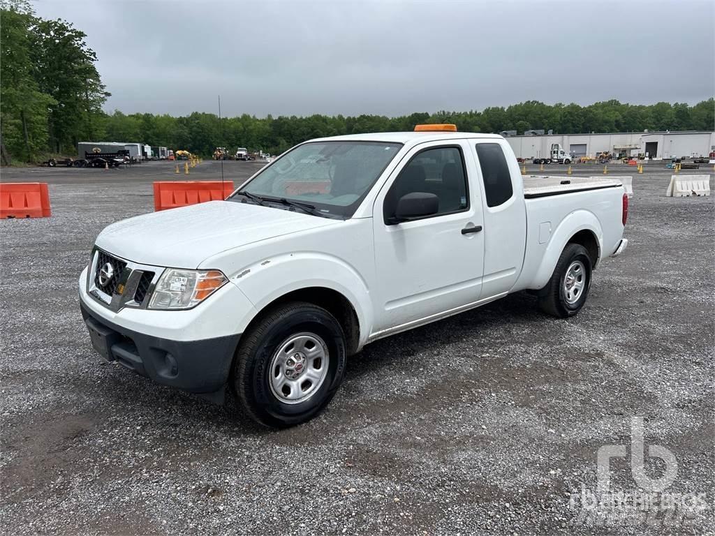 Nissan FRONTIER 皮卡车