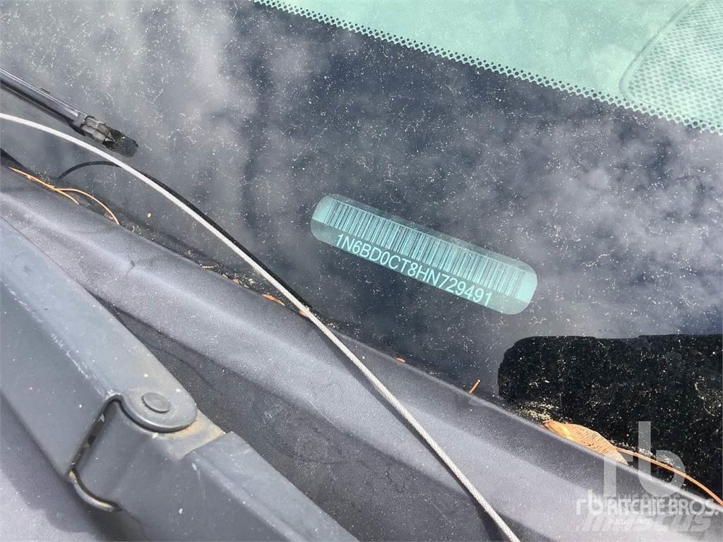 Nissan FRONTIER 皮卡车