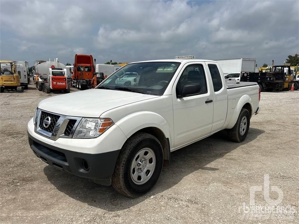 Nissan FRONTIER 皮卡车