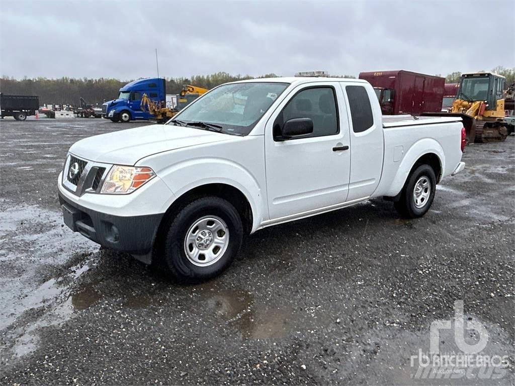 Nissan FRONTIER 皮卡车