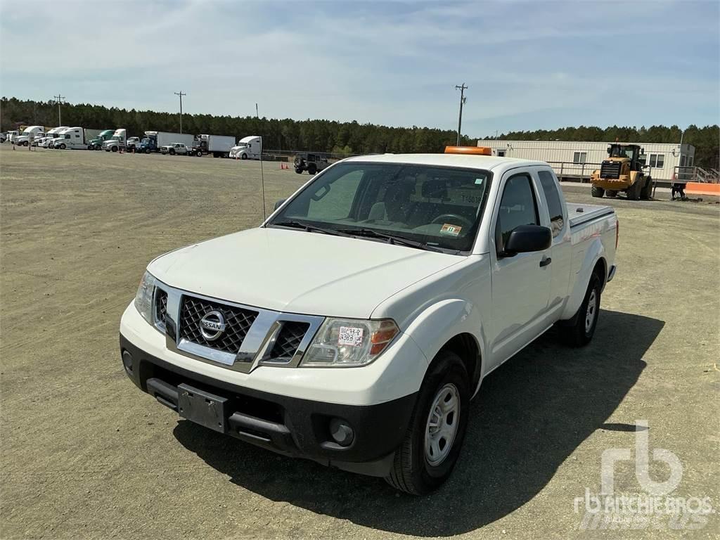 Nissan FRONTIER 皮卡车