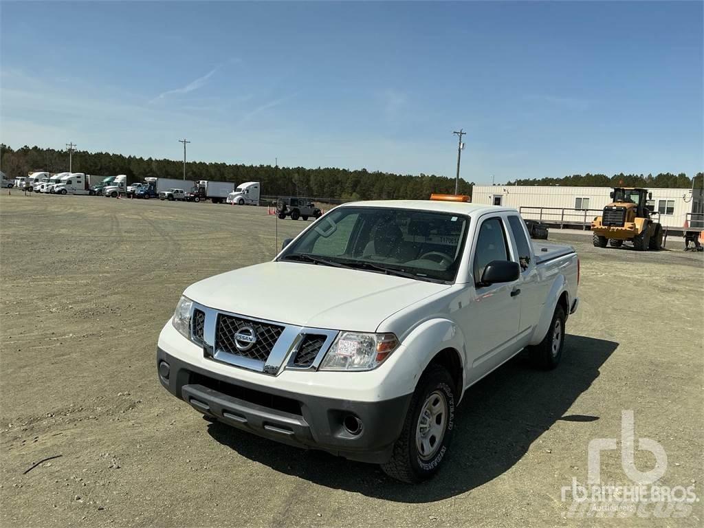 Nissan FRONTIER 皮卡车