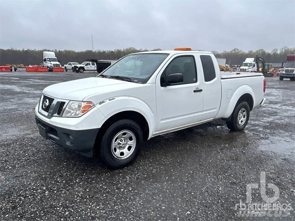 Nissan FRONTIER 皮卡车