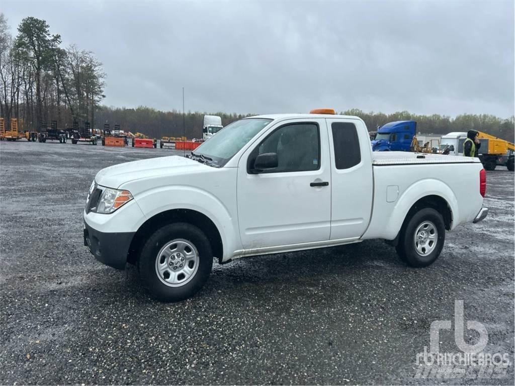 Nissan FRONTIER 皮卡车