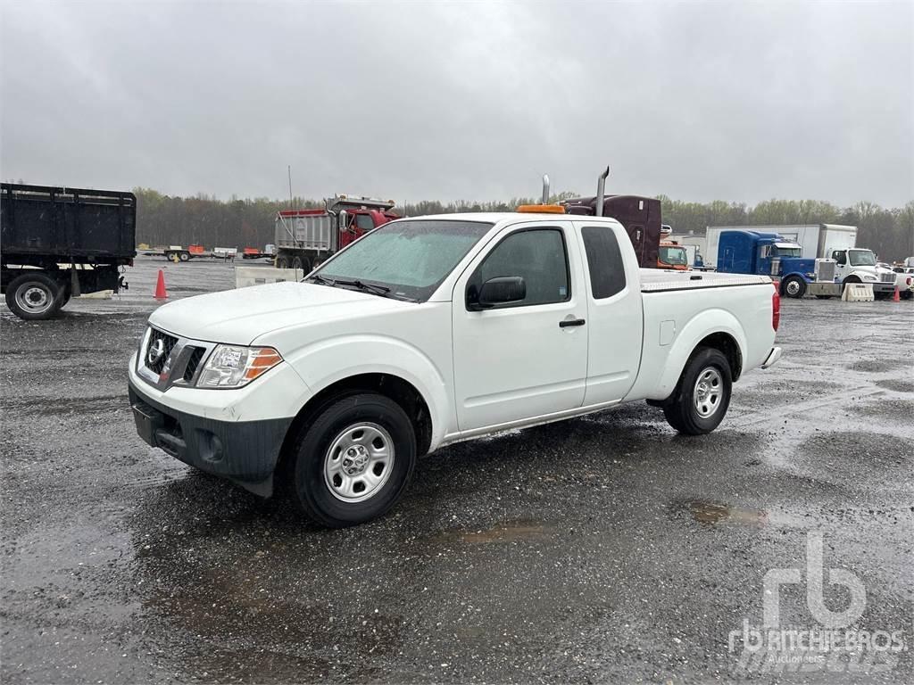 Nissan FRONTIER 皮卡车