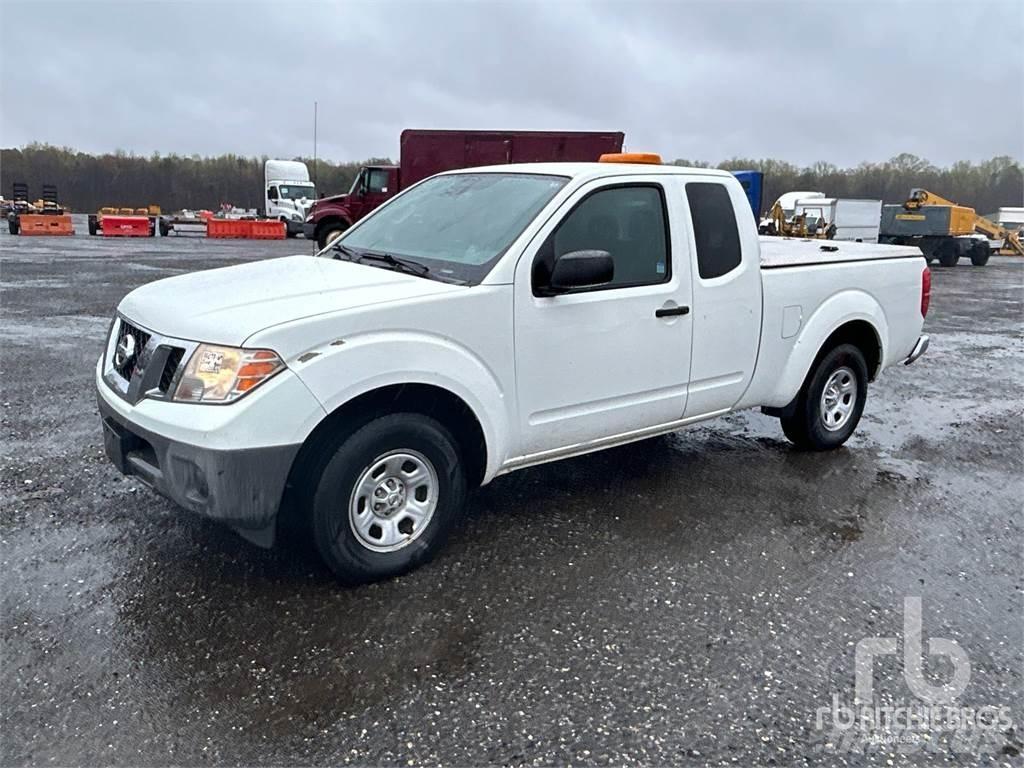 Nissan FRONTIER 皮卡车