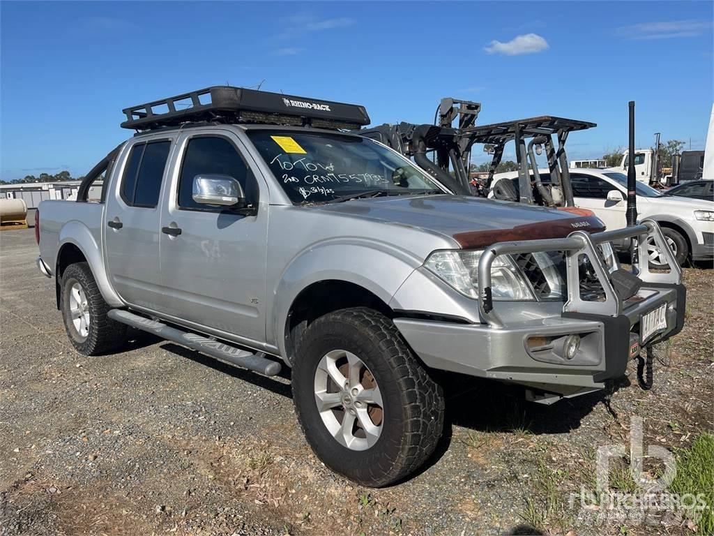 Nissan NAVARA 皮卡车