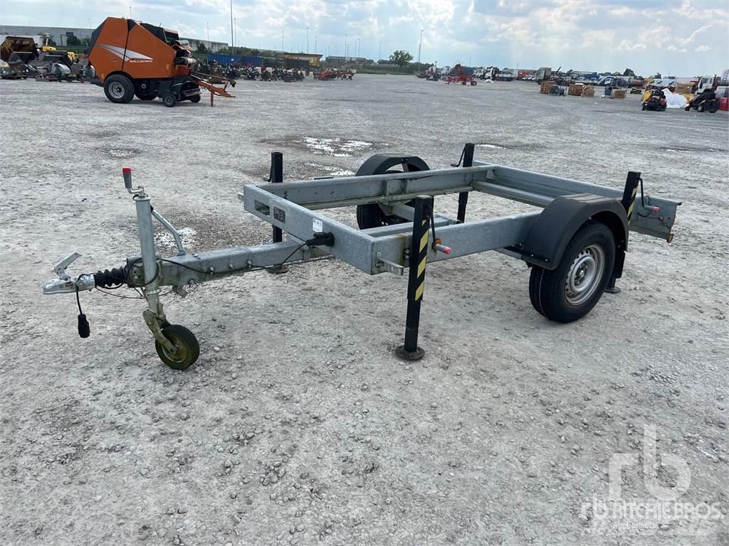  OMC UK1800 其他拖车