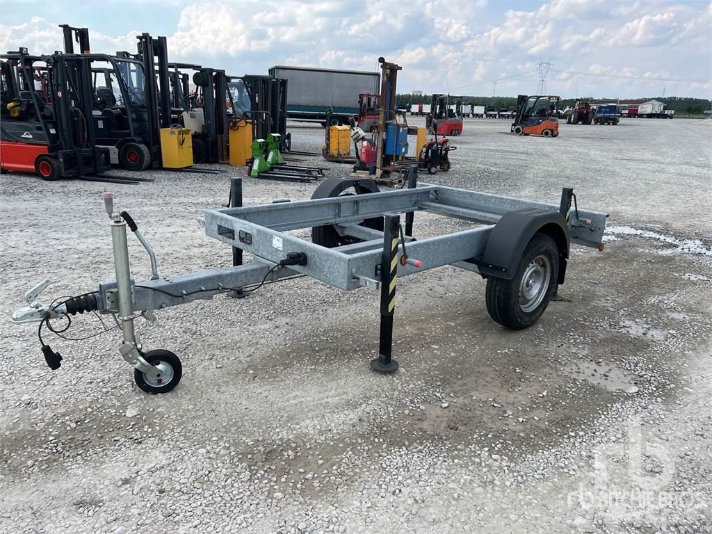  OMC UK1800 其他拖车