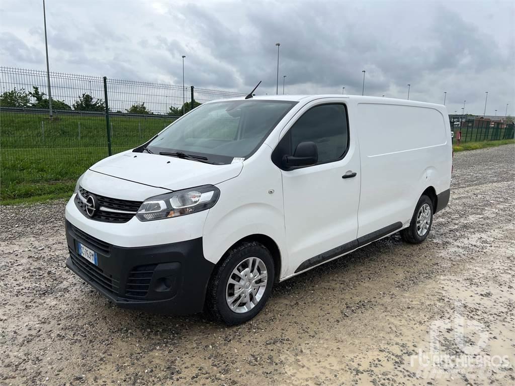 Opel VIVARO 大型面包车