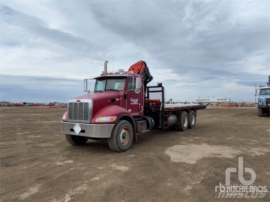 Peterbilt 348 起重车