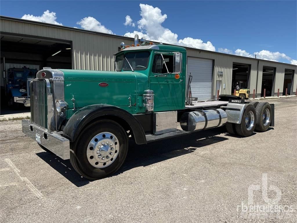 Peterbilt 350 牵引车