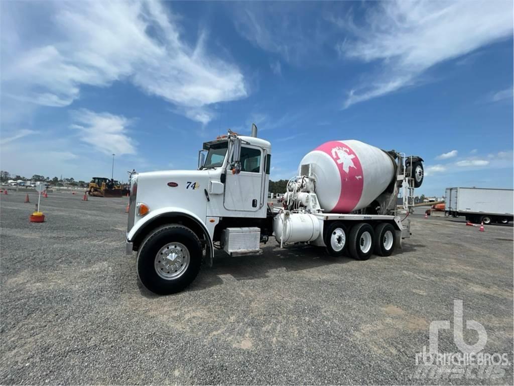 Peterbilt 365 混凝土搅拌车