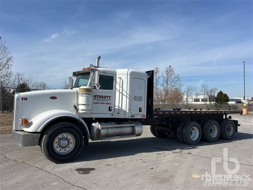 Peterbilt 367 平板栏板货车