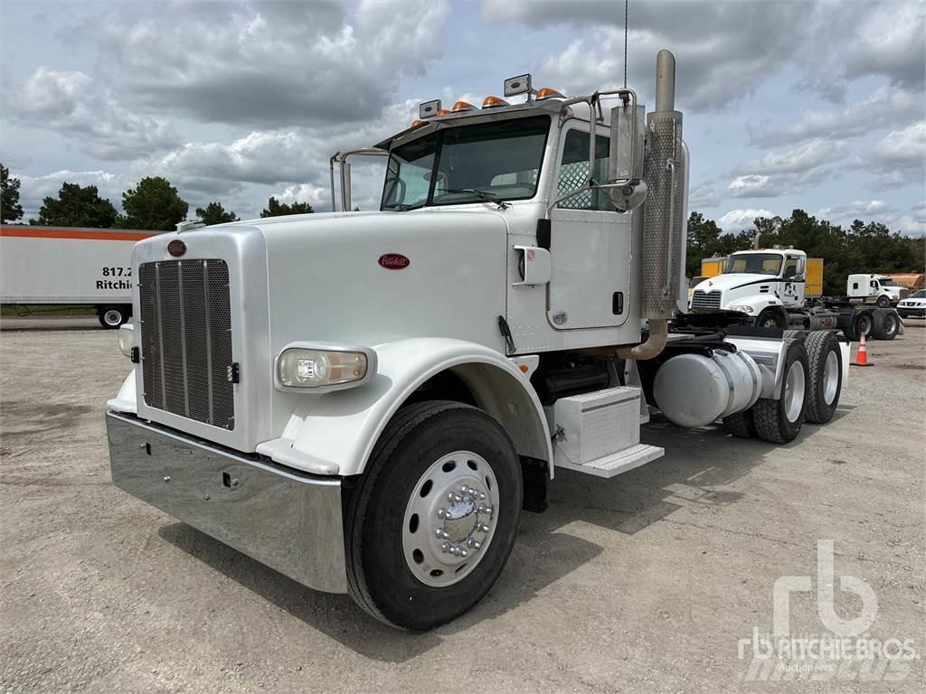 Peterbilt 367 牵引车