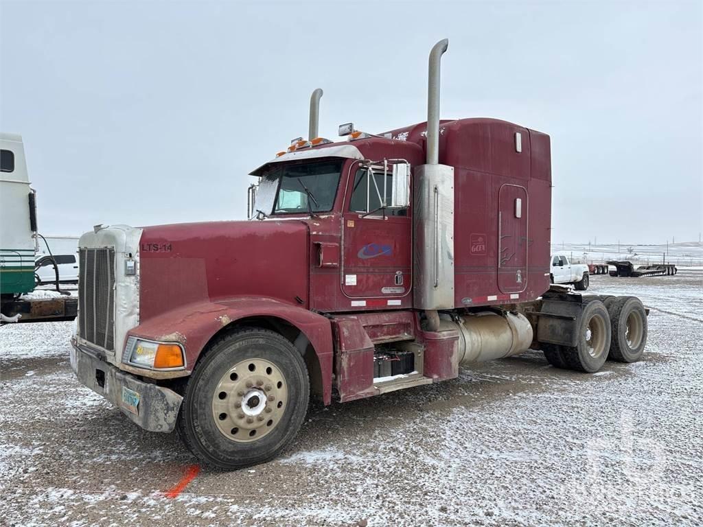 Peterbilt 377 牵引车
