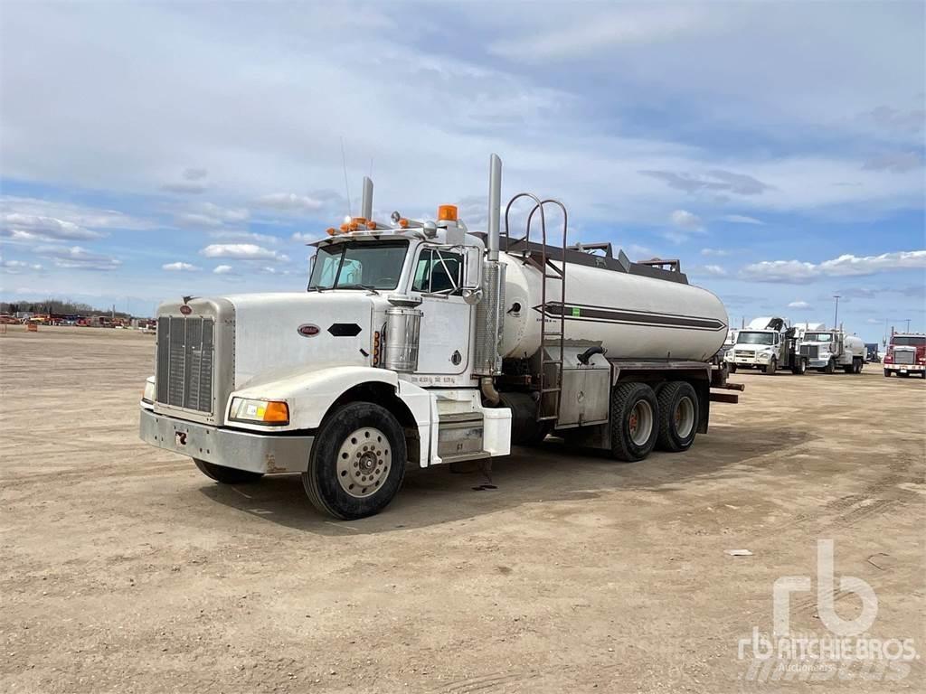 Peterbilt 377 水罐车
