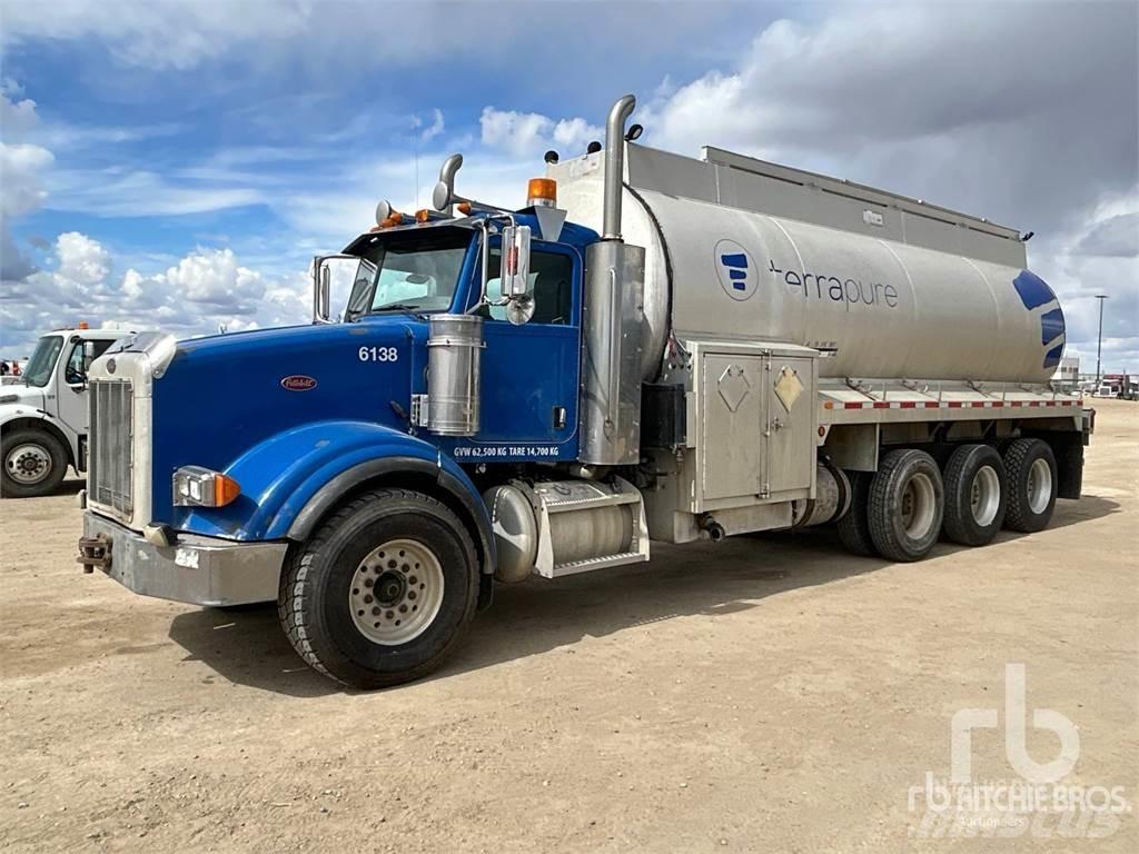 Peterbilt 378 油罐车