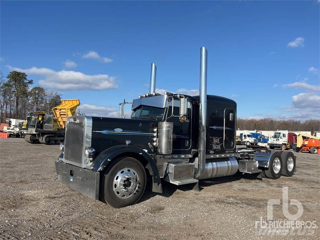 Peterbilt 379 牵引车