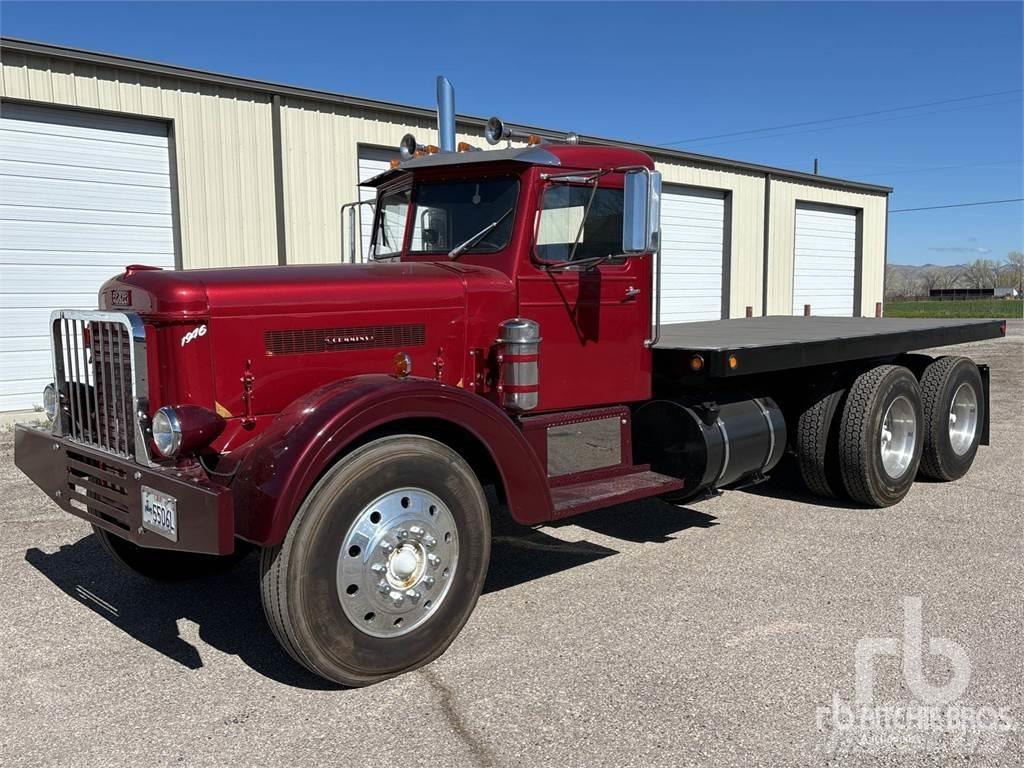 Peterbilt 380 平板栏板货车