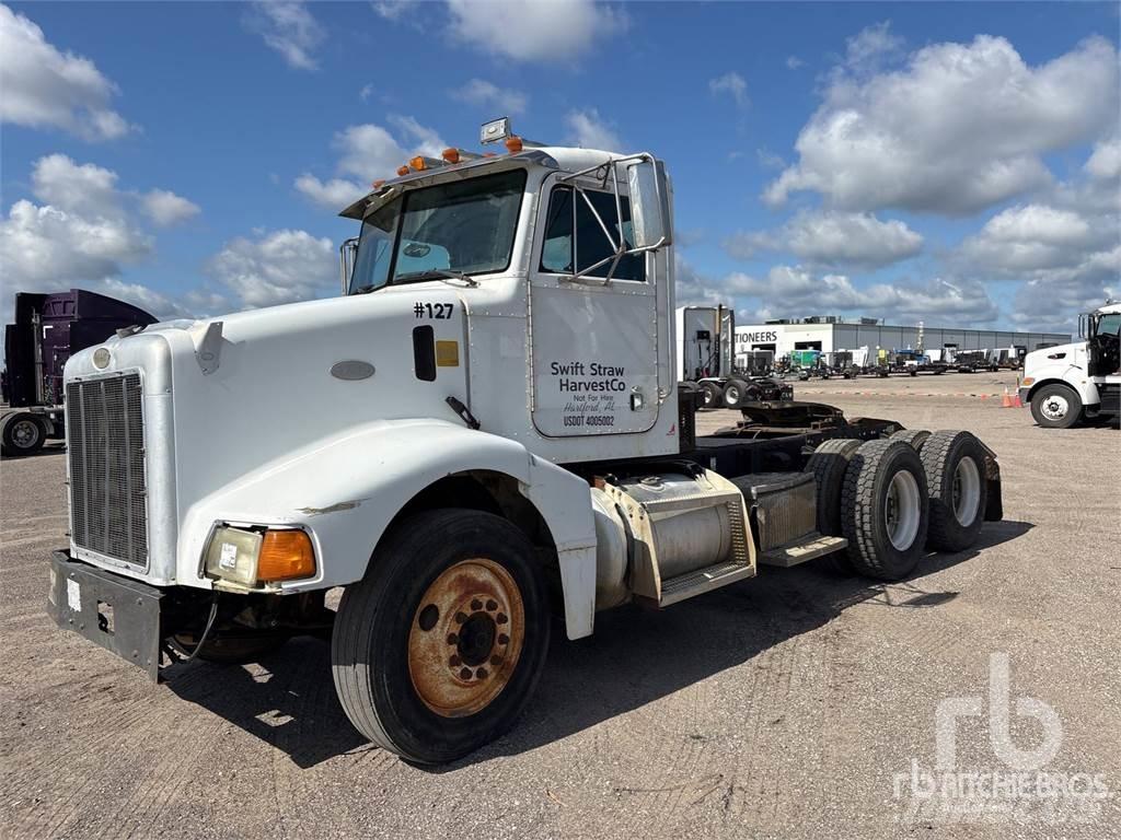 Peterbilt 385 牵引车