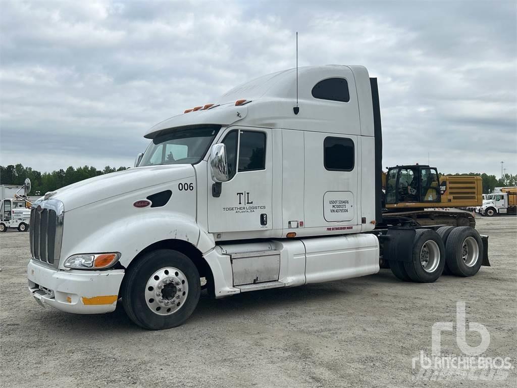 Peterbilt 387 牵引车