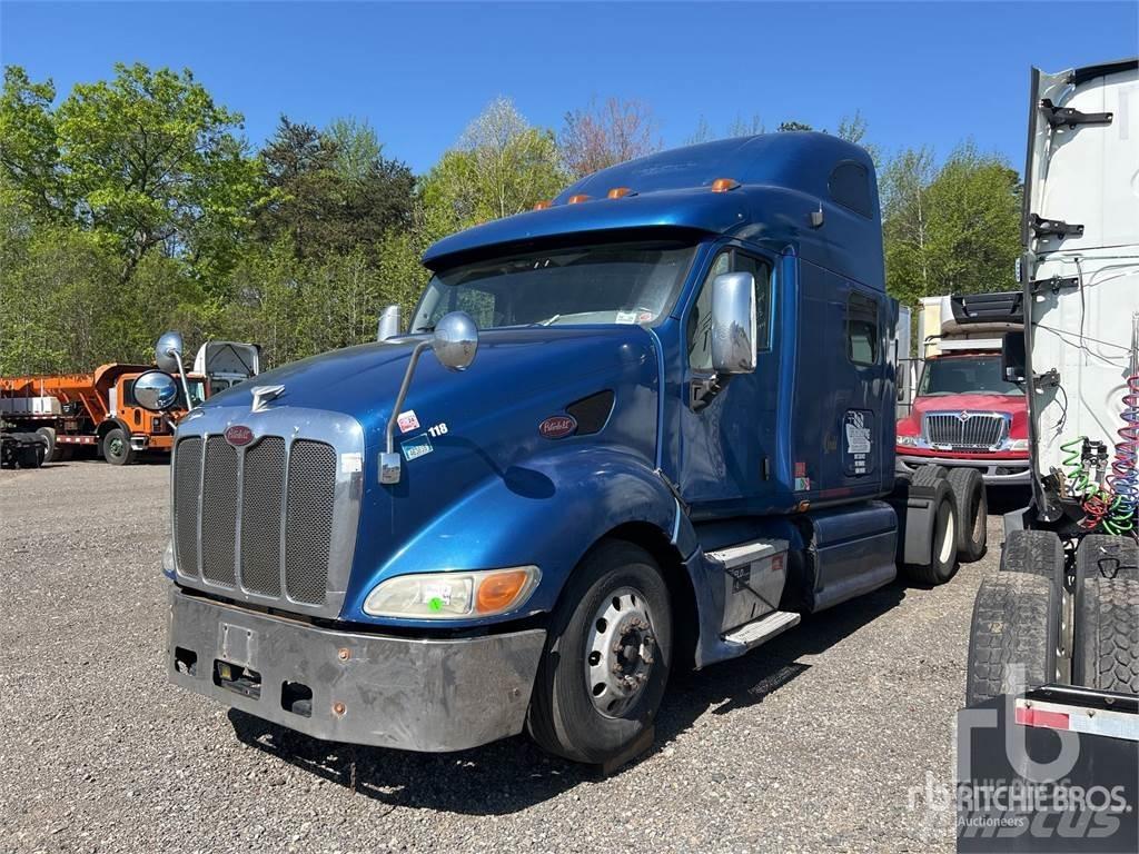 Peterbilt 387 牵引车