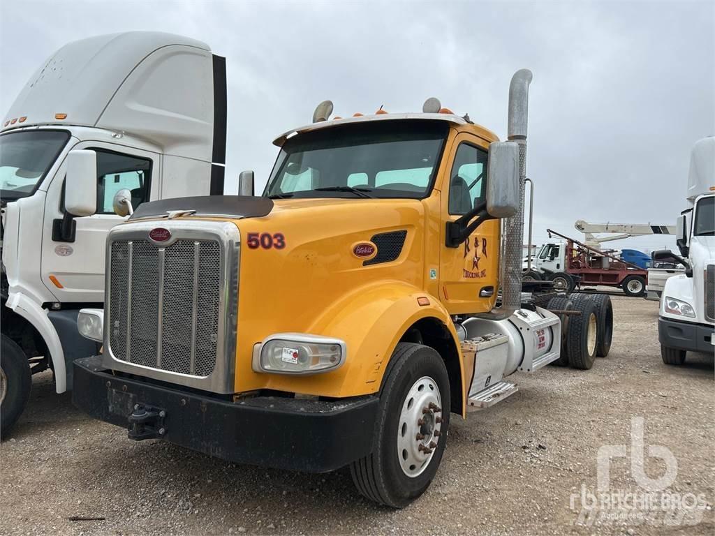 Peterbilt 567 牵引车