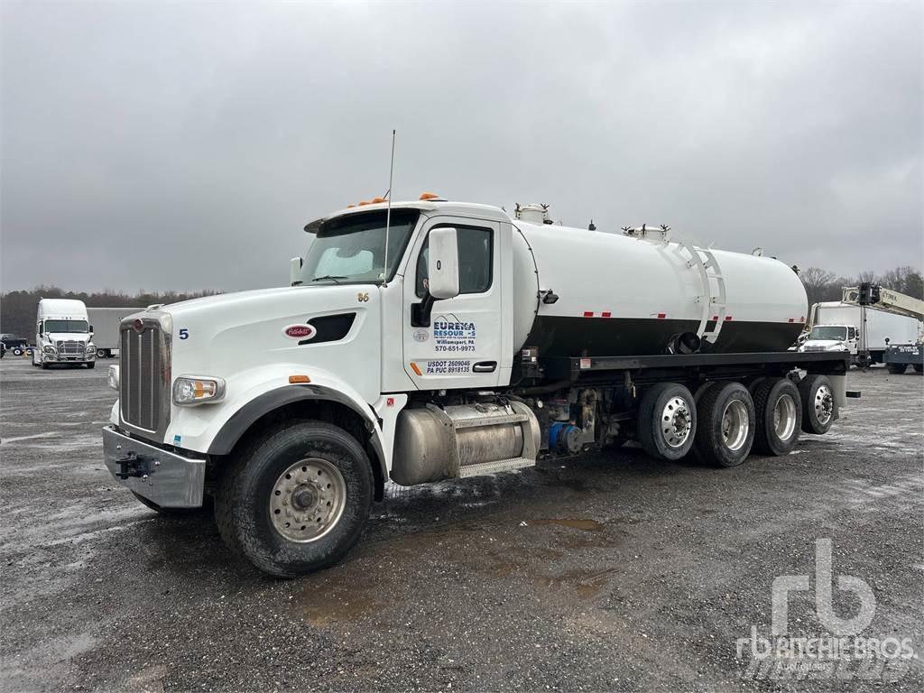 Peterbilt 567 油罐车