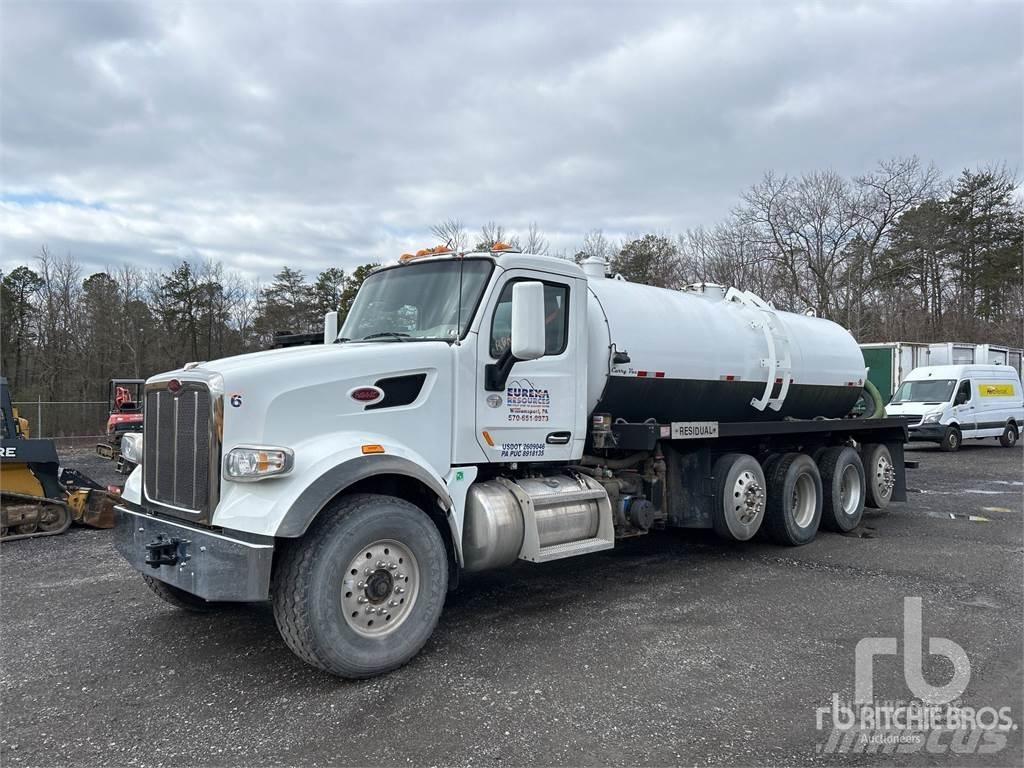 Peterbilt 567 组合/真空油槽车