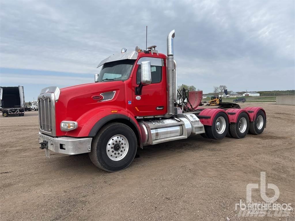 Peterbilt 567 牵引车