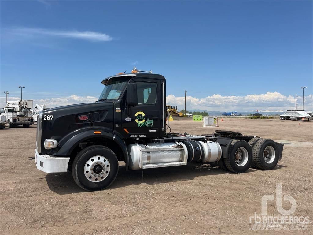 Peterbilt 567 牵引车