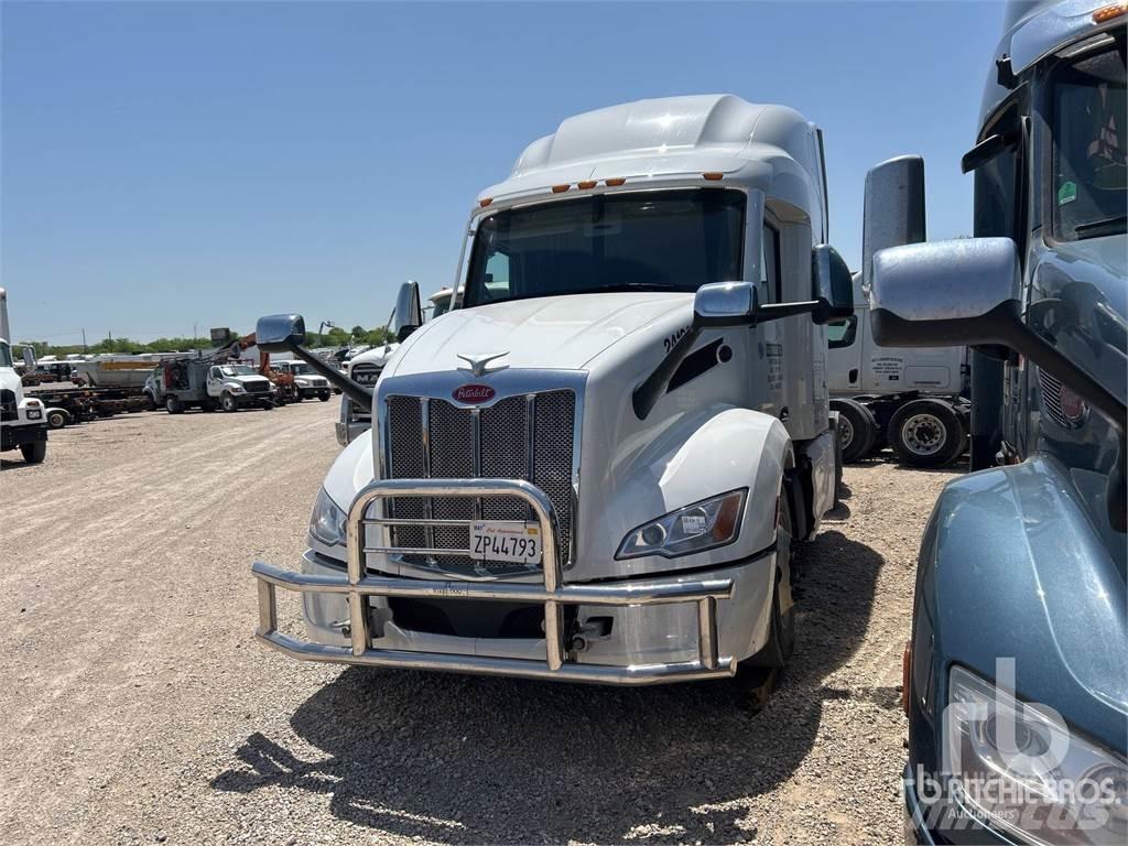 Peterbilt 579 牵引车