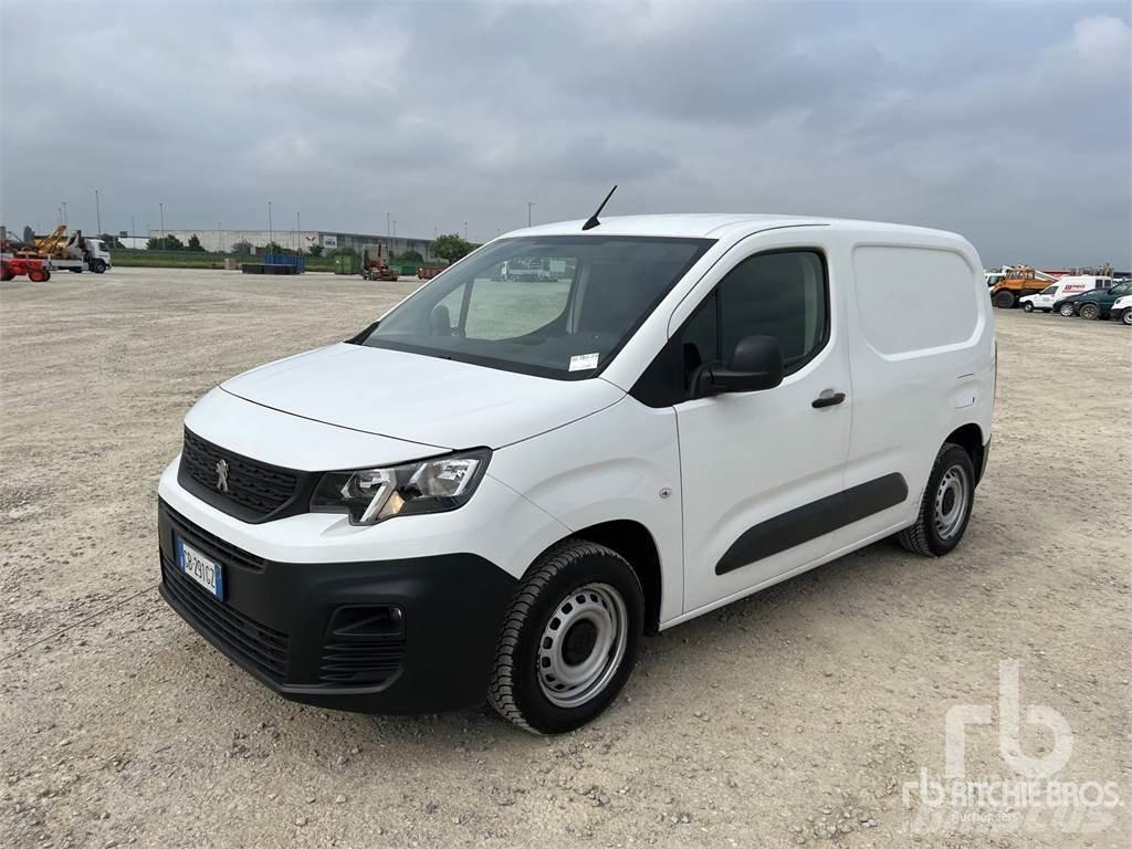 Peugeot PARTNER 大型面包车