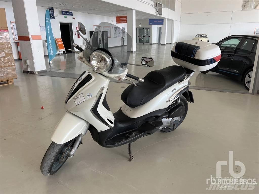 Piaggio BEVERLY 汽车