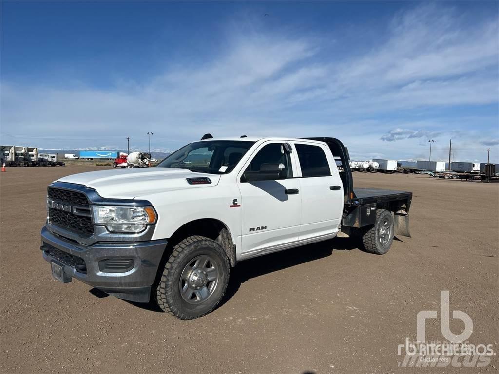 RAM 2500 平板栏板货车