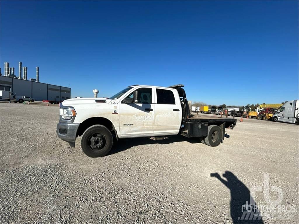 RAM 3500 平板栏板货车