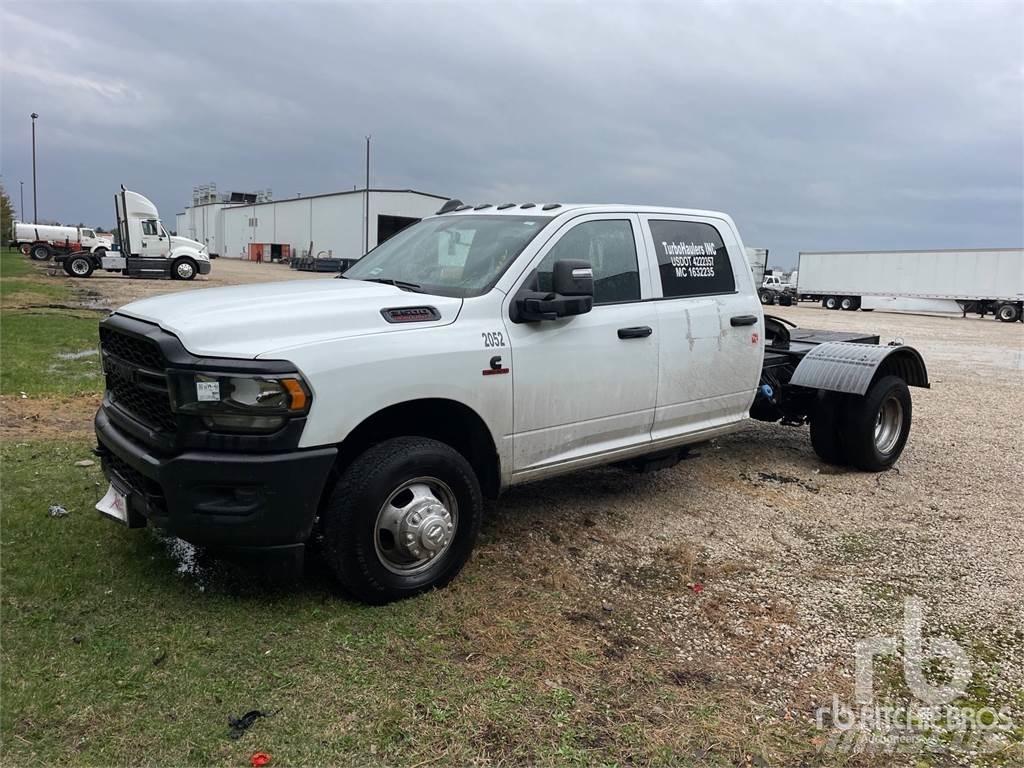 RAM 3500 平板车
