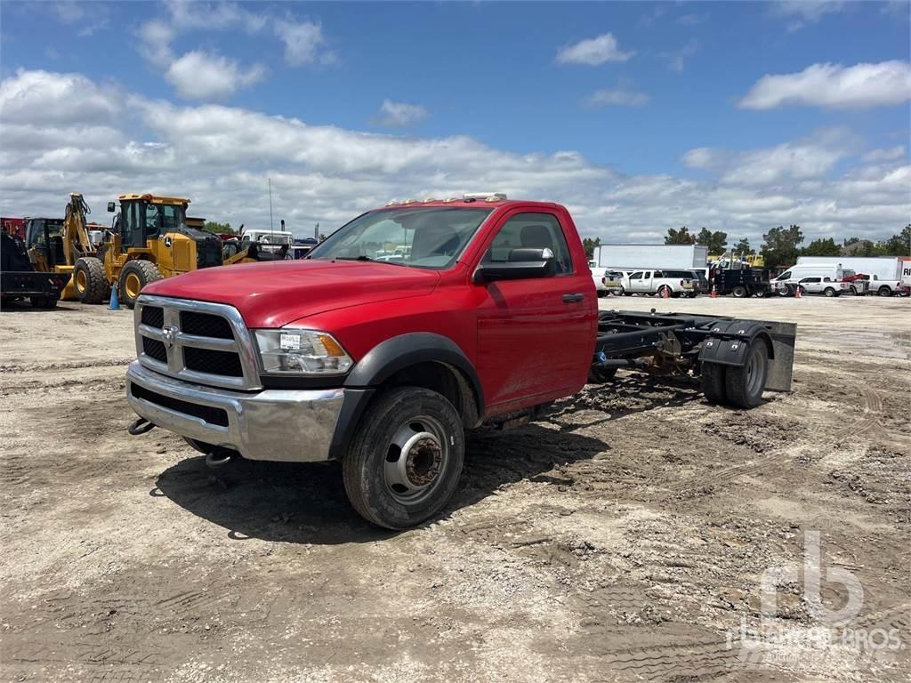 RAM 4500 平板车