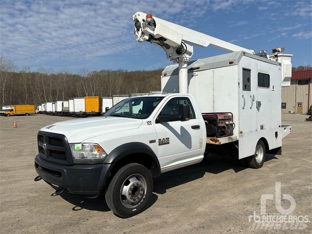 RAM 5500 拖拉移动式高空作业平台