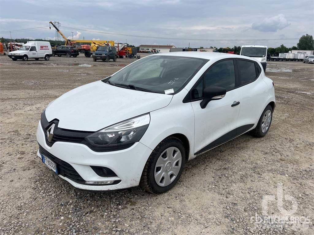 Renault CLIO 大型面包车