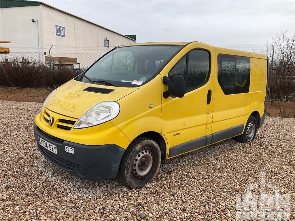 Renault TRAFIC 大型面包车