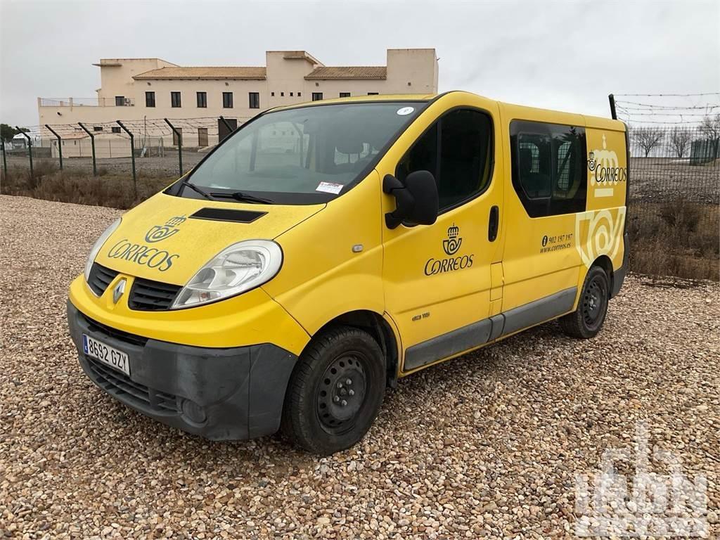 Renault TRAFIC 大型面包车