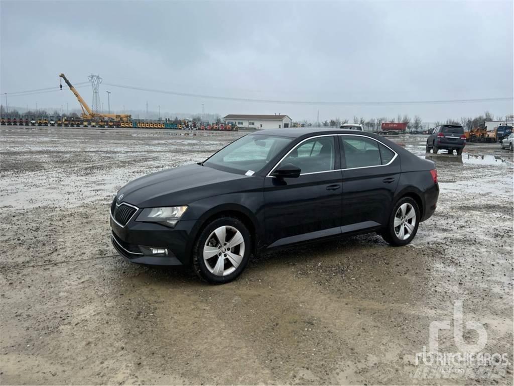 Skoda SUPERB 汽车