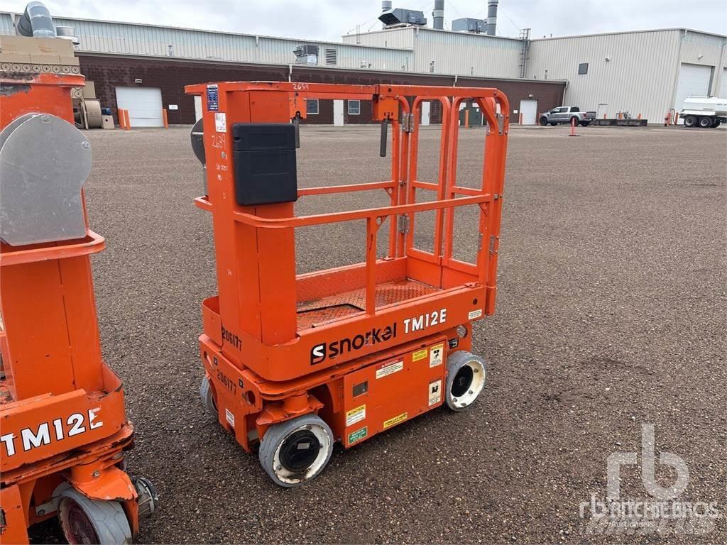 Snorkel TM12E 曲臂高空工作平台