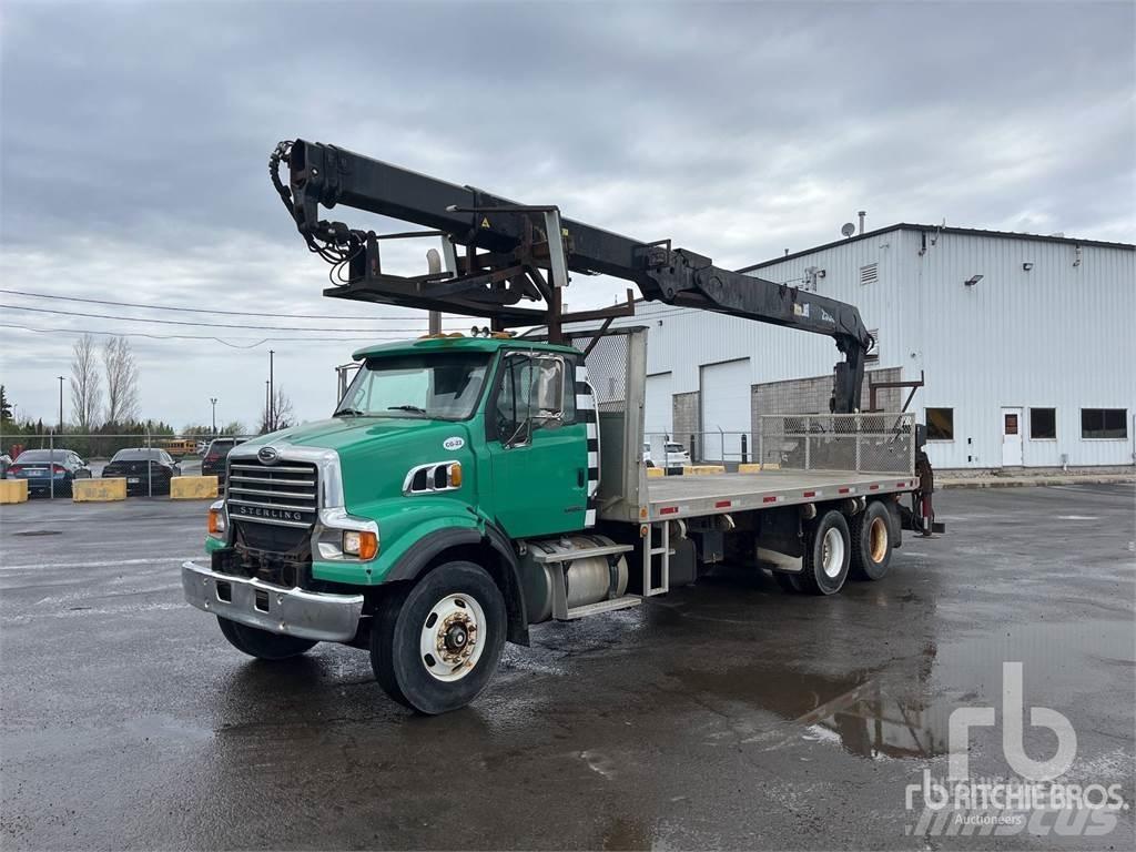 Sterling L7500 起重车